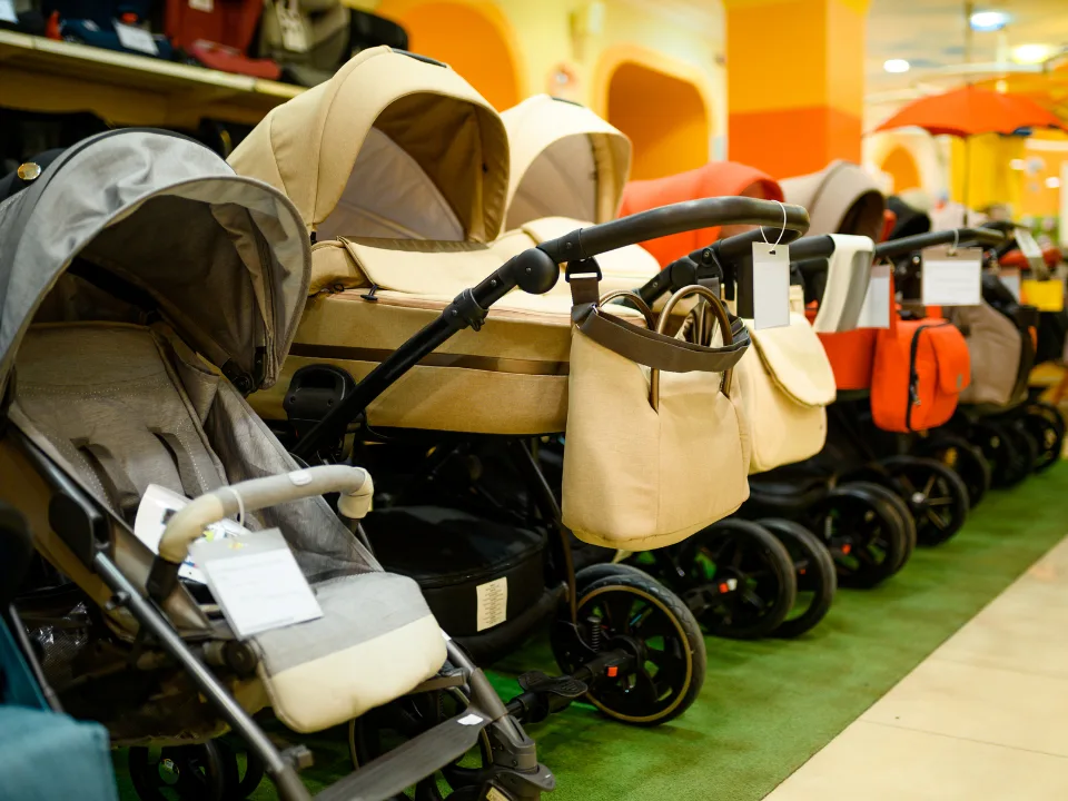 Which Is Better Stroller Or Pram